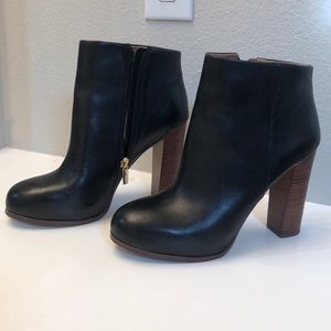Vince Camuto black leather ankle booties